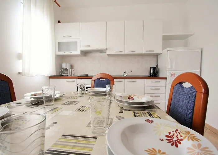 Apartamento Bilic With Balcony