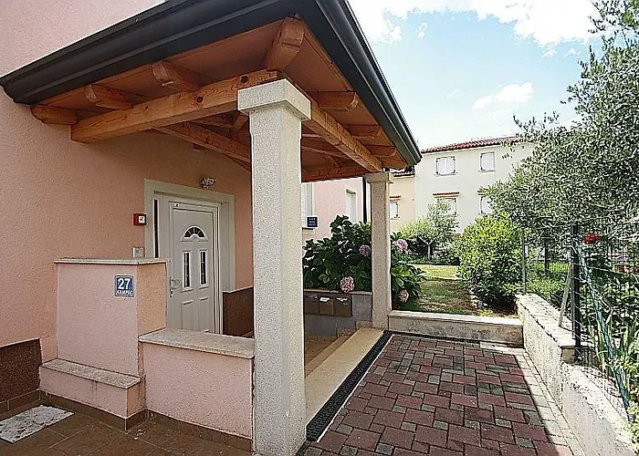 Bilic With Balcony Apartamento